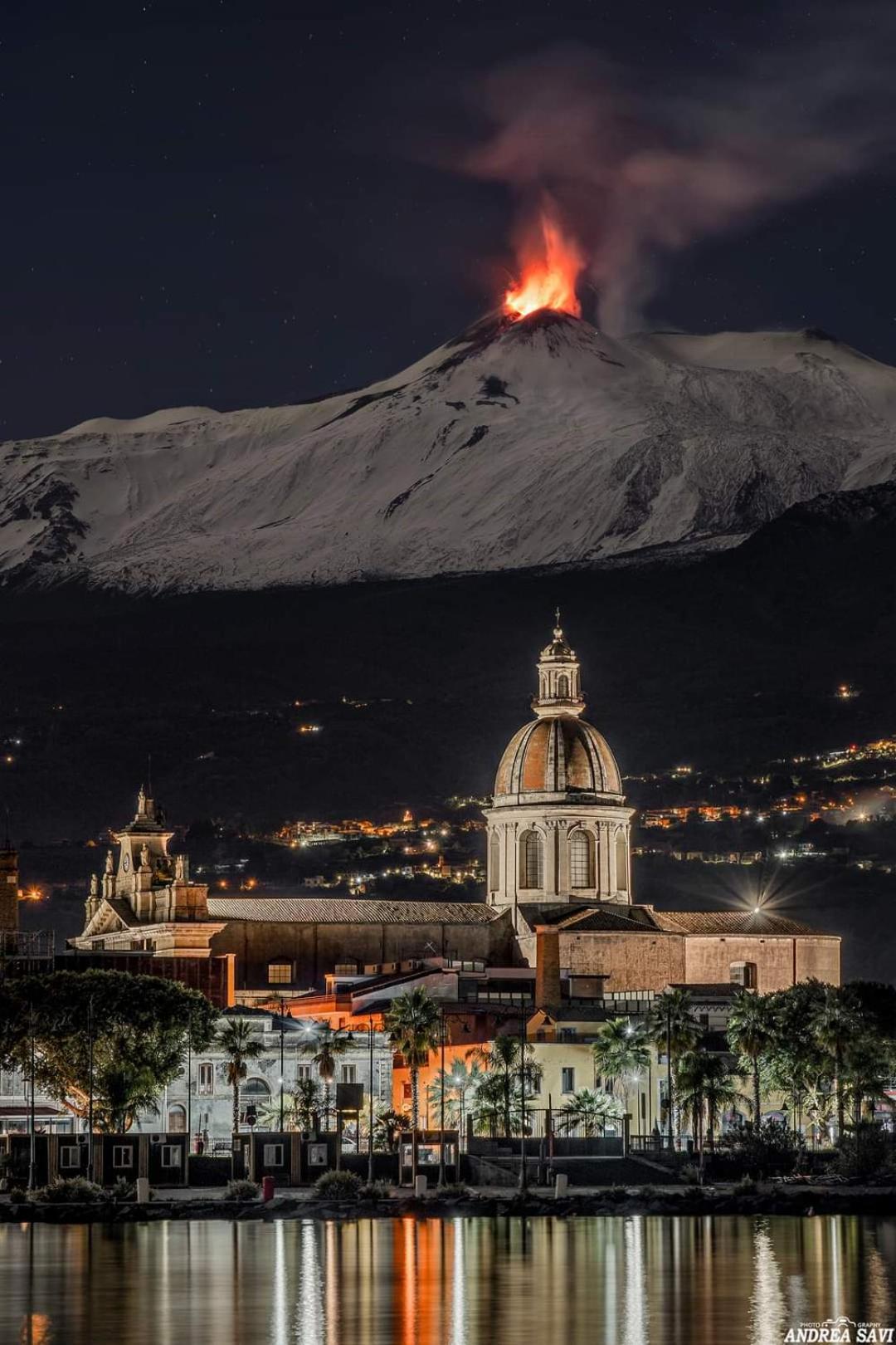 Maison Ventimiglia 83 คาตาเนีย ภายนอก รูปภาพ